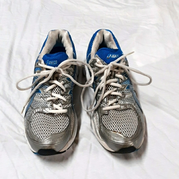 Asics Shoes - Asics women's size 9.5 Gel Nimbus 12 Shoes